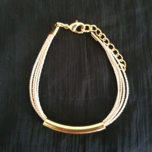 Bracelet trait doré