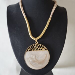 Collier pendentif nacre