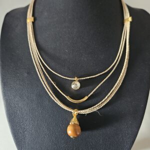 Collier triple pendentif bois